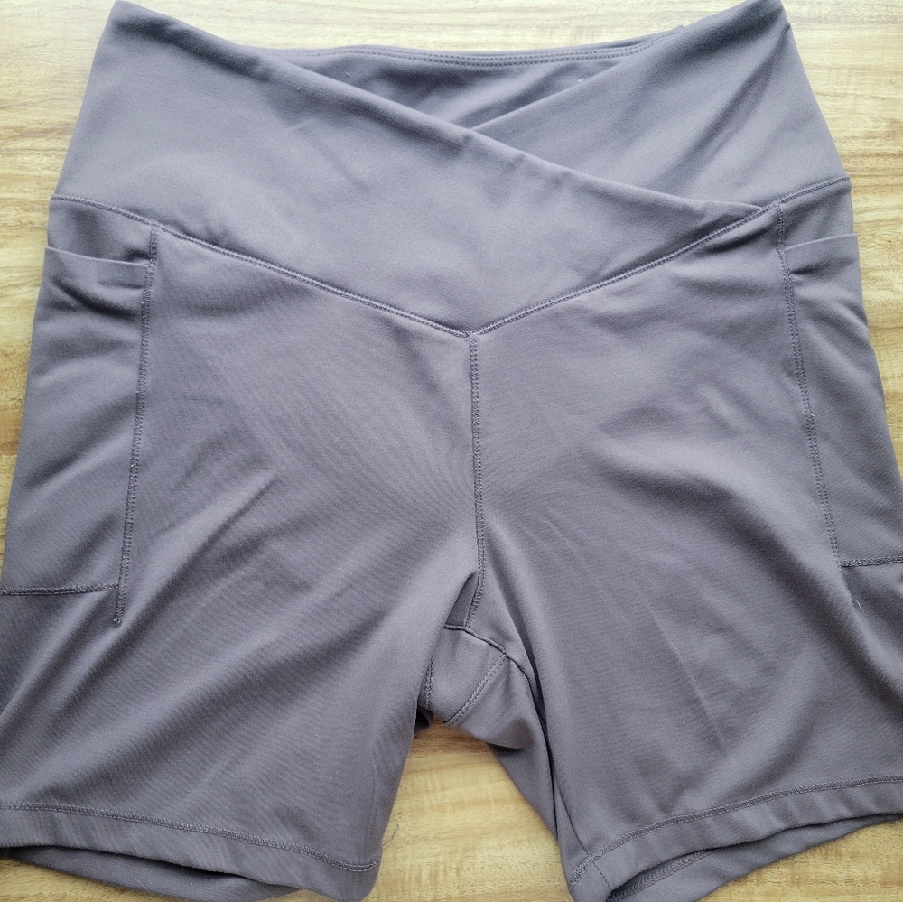 Large Danskin brown gym shorts